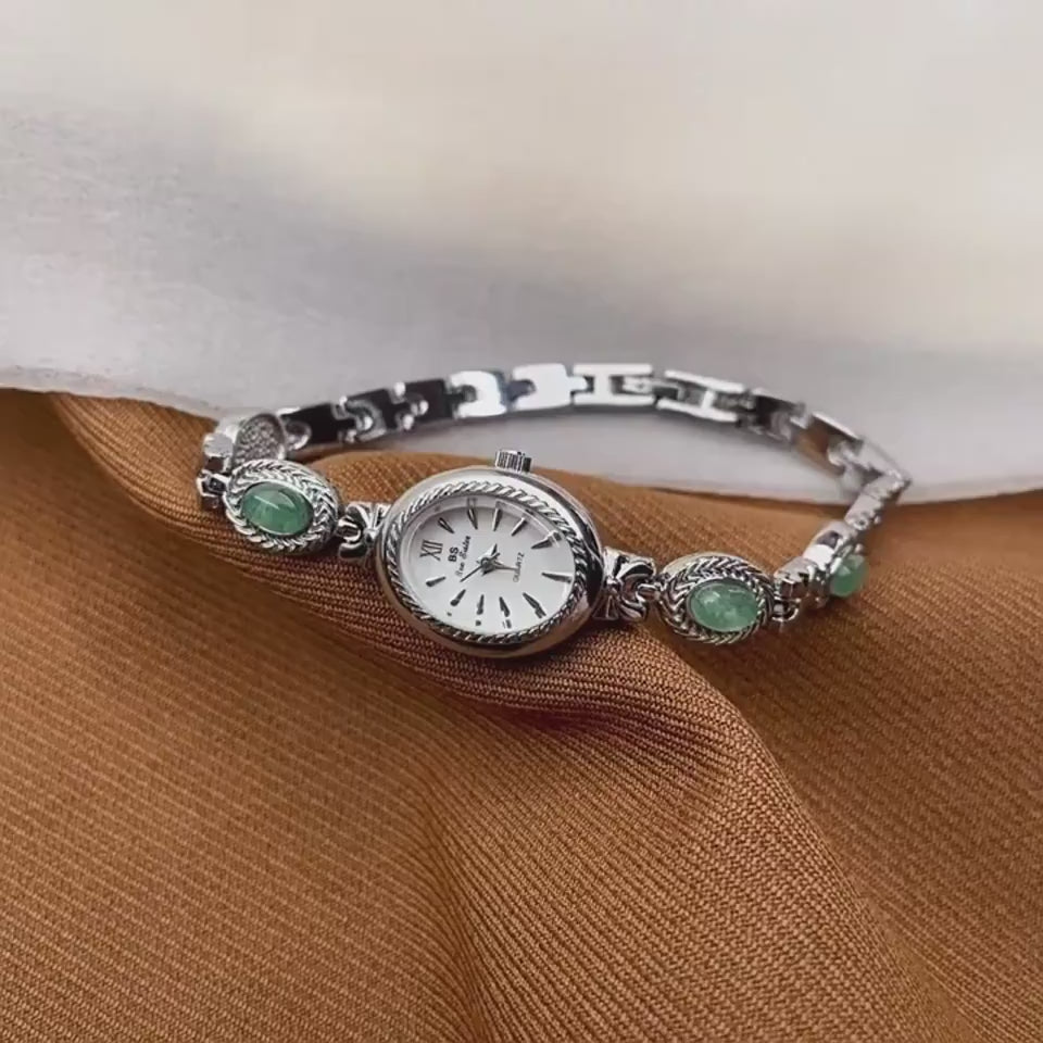 Elegant women's watch with natural stone
