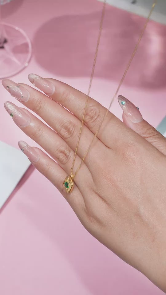 Elegante 925 Silber-Kette mit grünem Smaragd-Anhänger