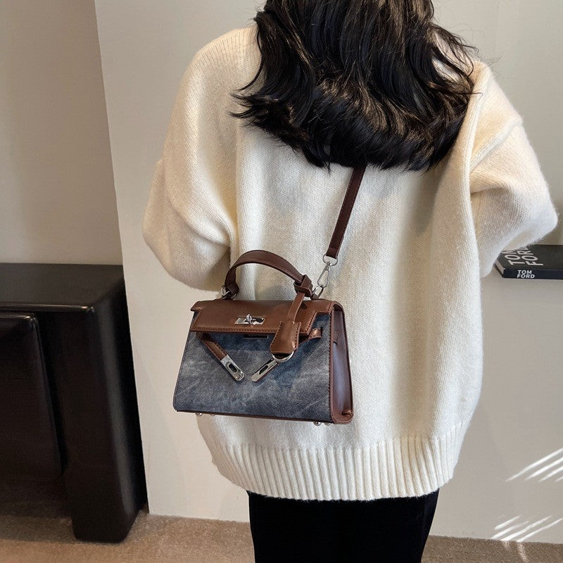 Elegant Retro Shoulder Bag for Women