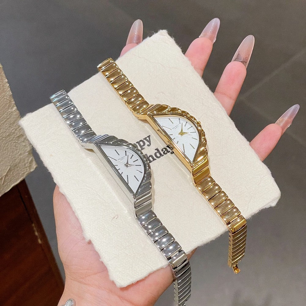 Elegante Damenarmbanduhr mit dreieckigem Zifferblatt
