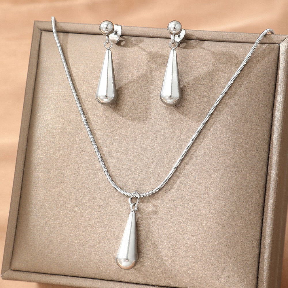 Elegantes 2-teiliges Schmuck-Set in Tr Tropfenform in Gold