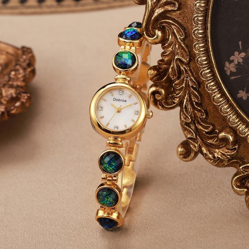 Elegant Women's Wristwatch with Natural Stone Beads and Gold Bracelet