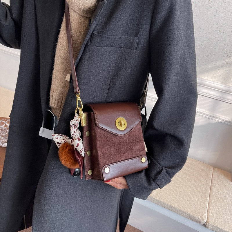 Elegant Retro Shoulder Bag for Women