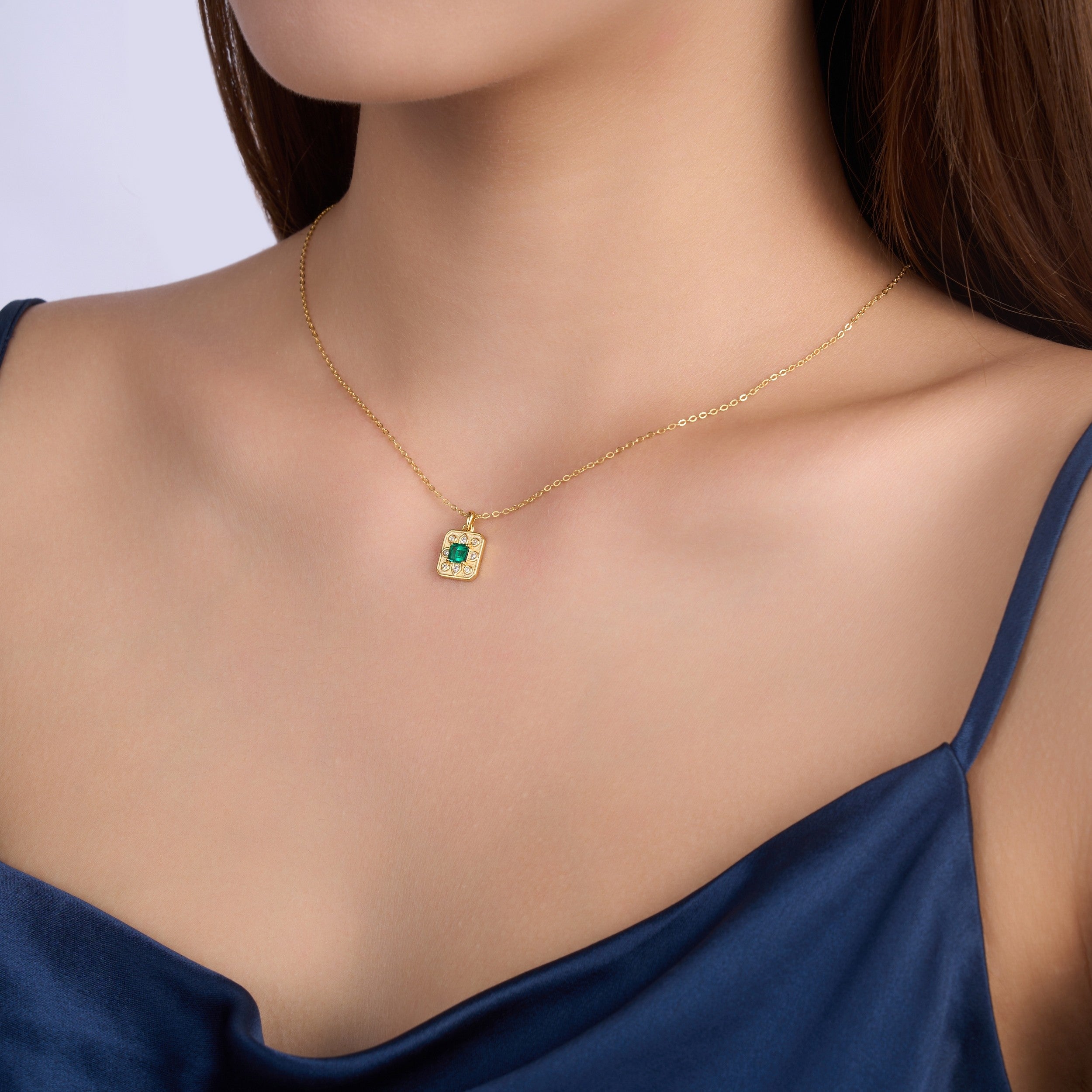 Elegante 925 Silber-Kette mit grünem Smaragd-Anhänger