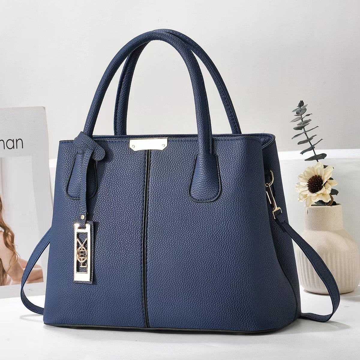 Women's Large Capacity Handbag with Shoulder Strap