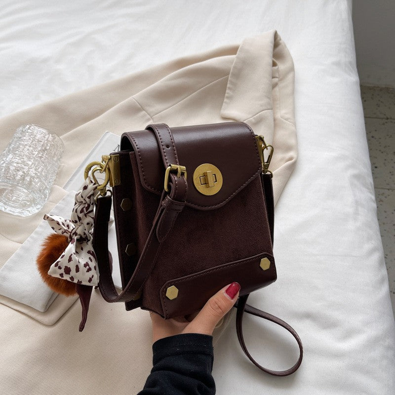 Elegant Retro Shoulder Bag for Women