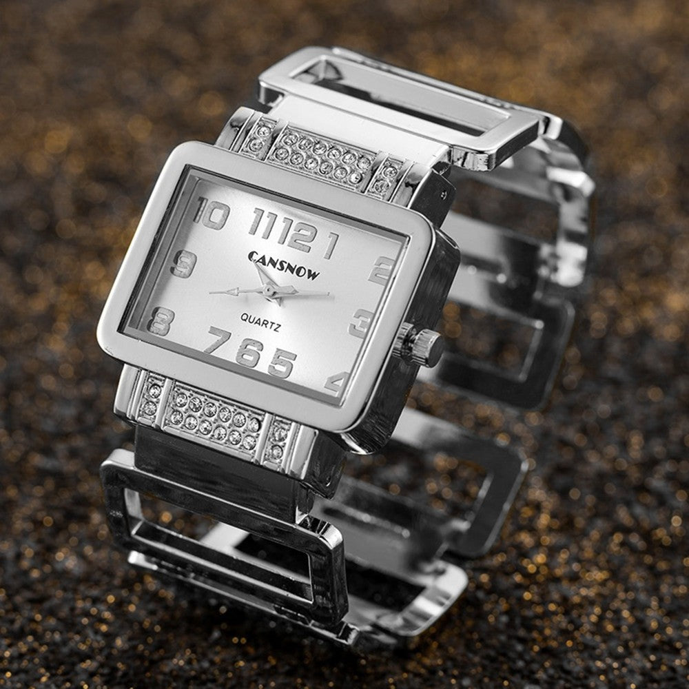 Elegant Ladies' Wristwatch with Sparkling Stones – Luxurious Design in Gold and Silver