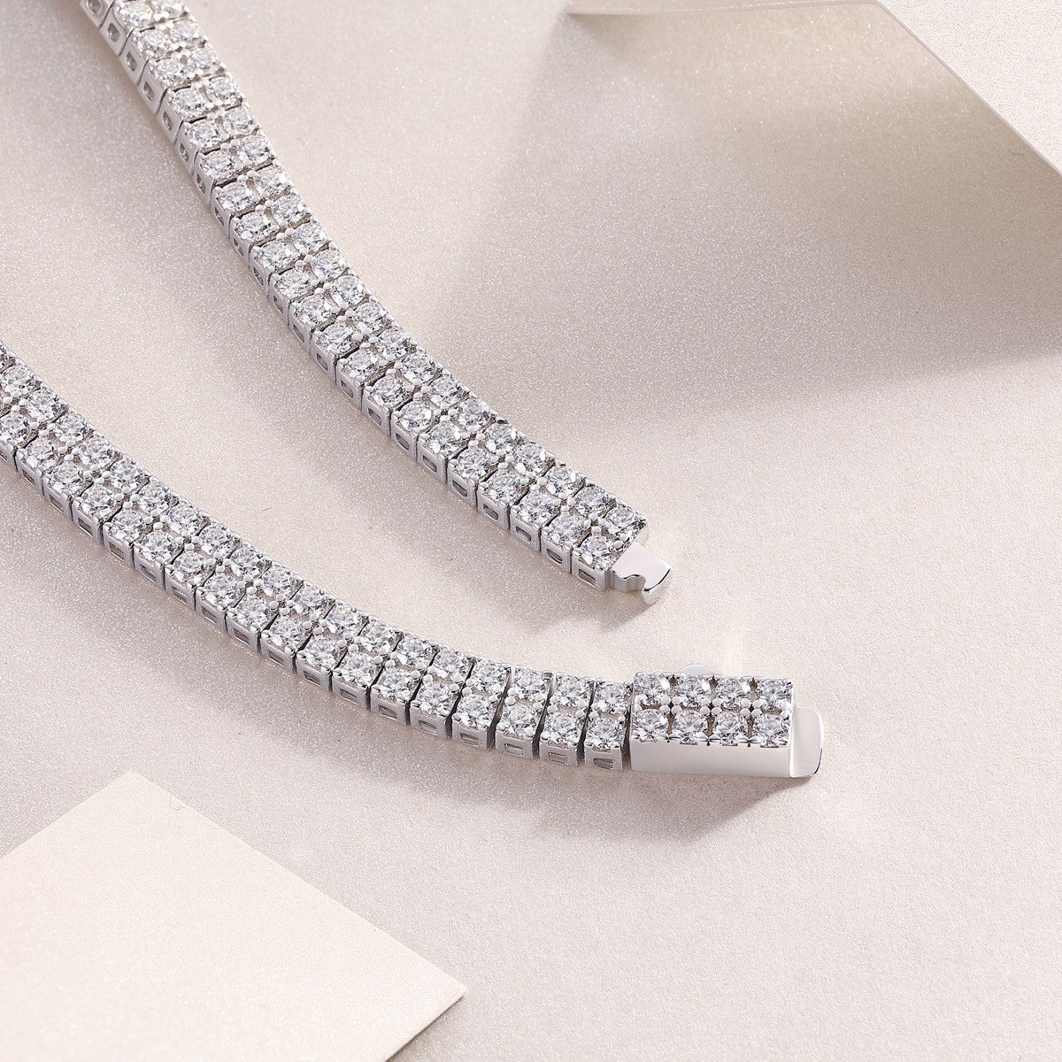 Luxuriöses 925 Silber Tennis-Armband mit funkelnden Steinen