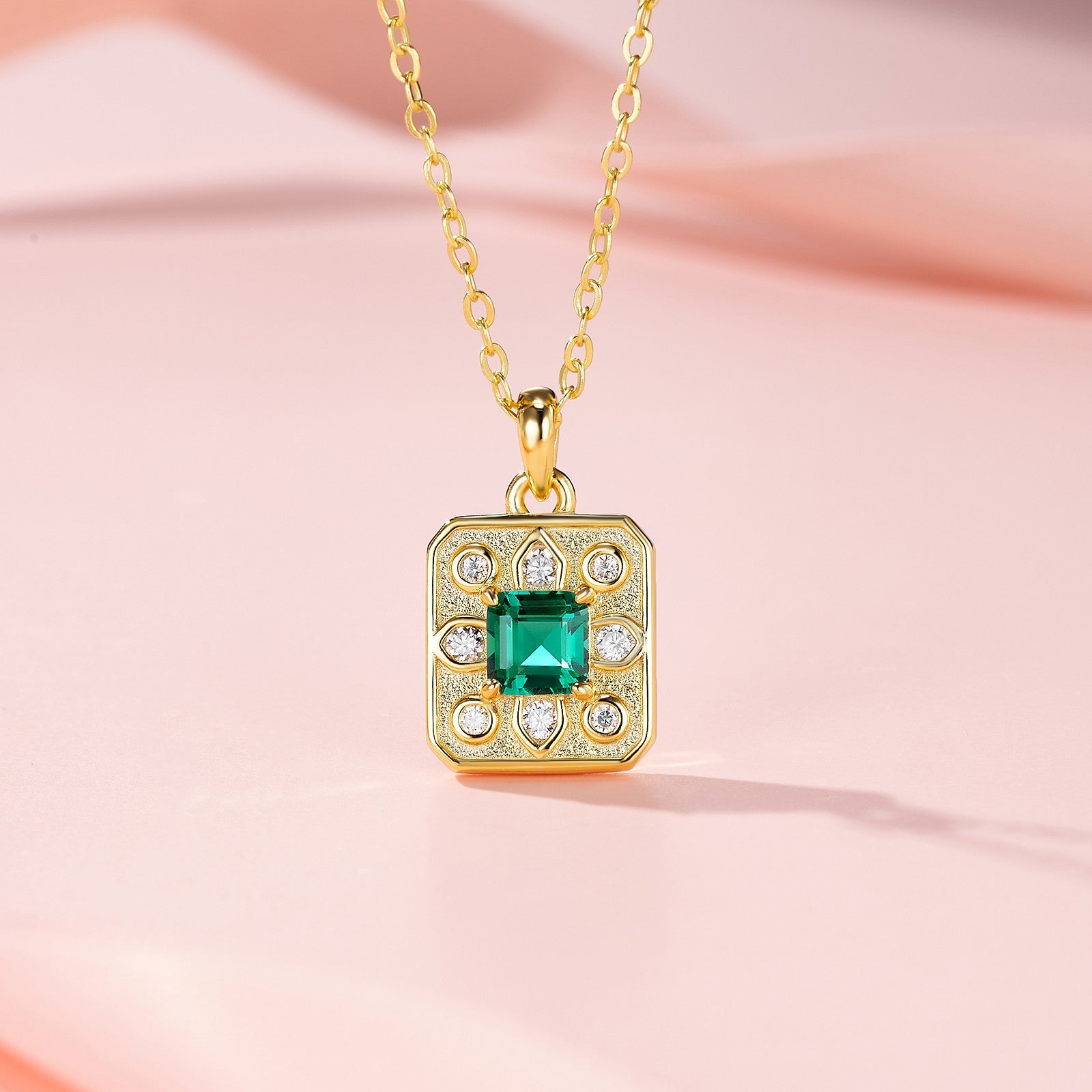 Elegante 925 Silber-Kette mit grünem Smaragd-Anhänger